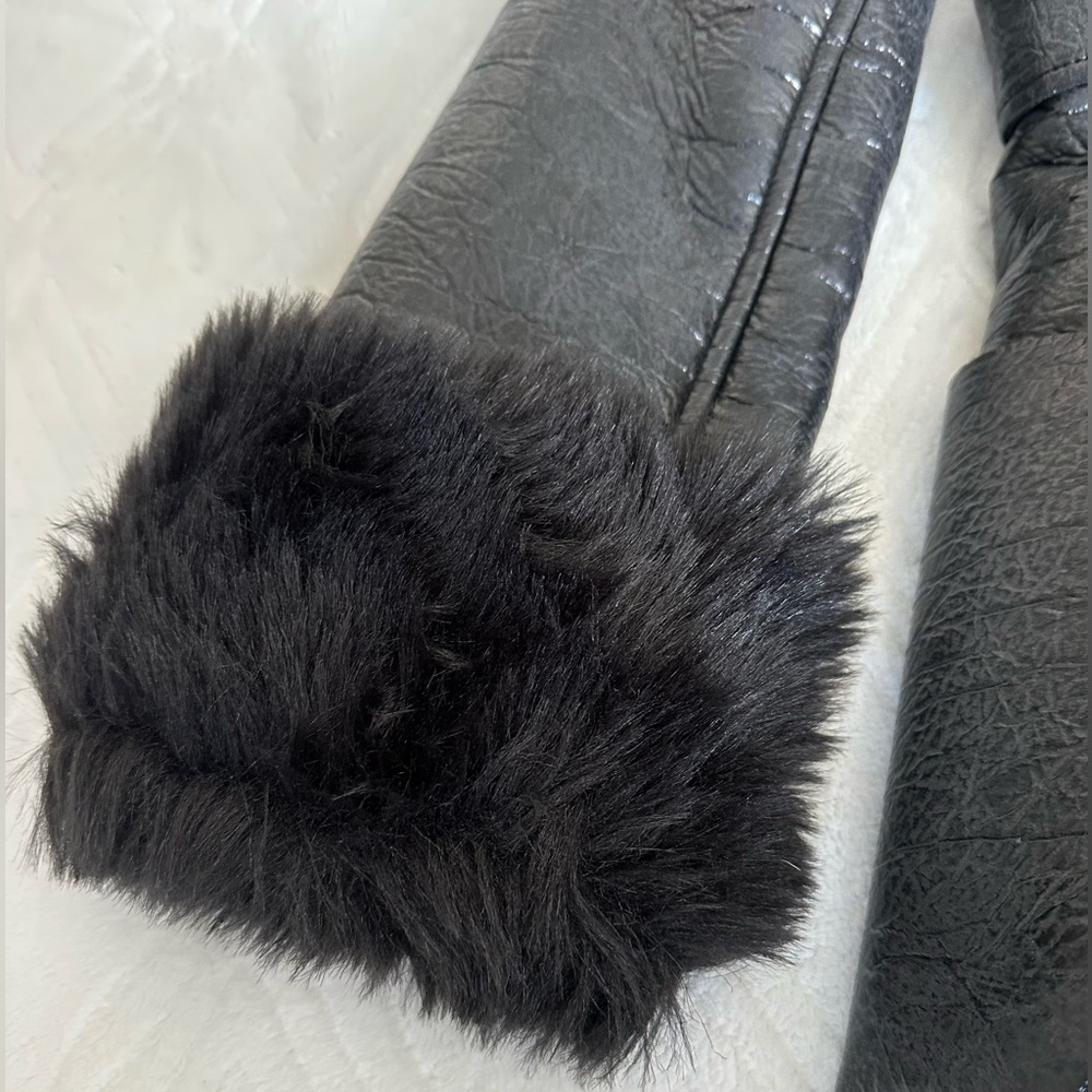 XS, XXS Armani Exchange A-Line Faux Fur Jacket - Picture 7 of 12